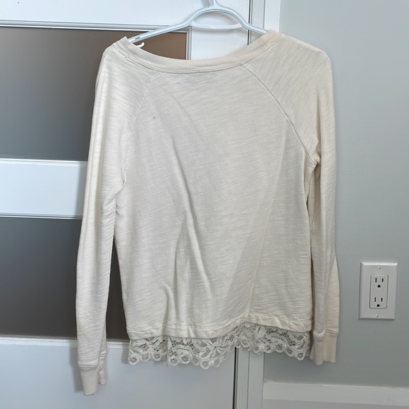 White Loft sweater with lace - Picture 2 of 3